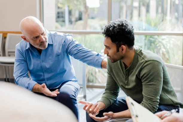 What is a Warmline? 5 Key Differences Between Crisis Lines and Peer Support